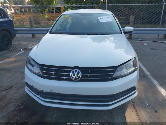 Продаж на аукціоні авто 2018 Volkswagen Jetta 1.4t S, vin: 3VW2B7AJ3JM252047, номер лоту: 43292133