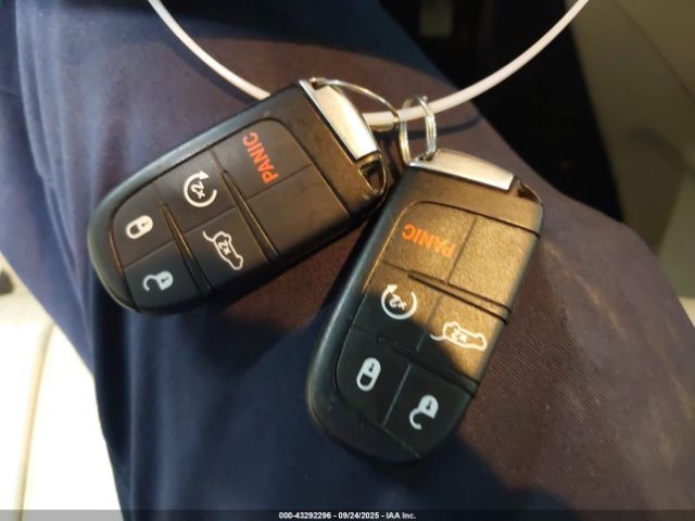 2017 JEEP GRAND CHEROKEE 1C4RJFBG8HC963935 Photo 10