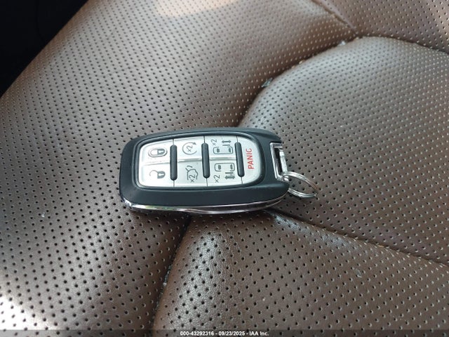 Aukcja sprzedaży 2018 Chrysler Pacifica Limited, vin: 2C4RC1GG5JR338511, numer aukcji: 43292316