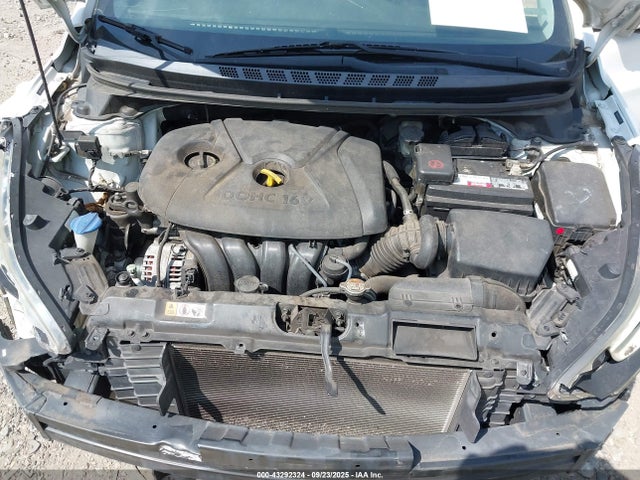 5NPDH4AE9GH732961 Hyundai ELANTRA SE