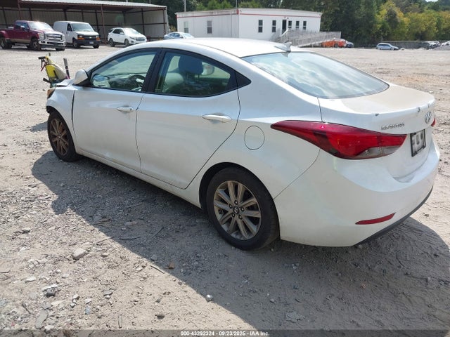 5NPDH4AE9GH732961 Hyundai ELANTRA SE