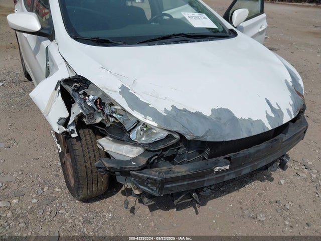 5NPDH4AE9GH732961 Hyundai ELANTRA SE