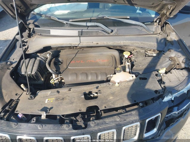 3C4NJCAB7JT271842 Jeep 2018