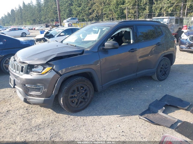 3C4NJCAB7JT271842 Jeep 2018