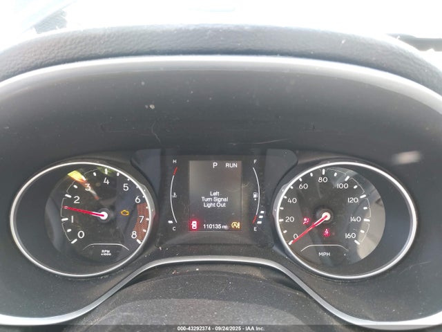 3C4NJCAB7JT271842 Jeep 2018