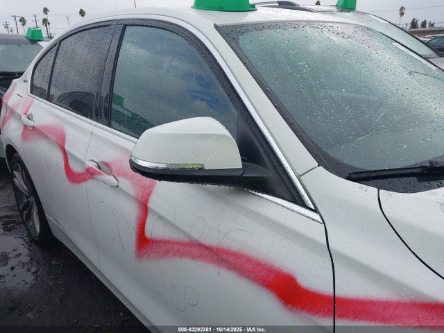 WBA8E1C34HA158537 BMW 2017