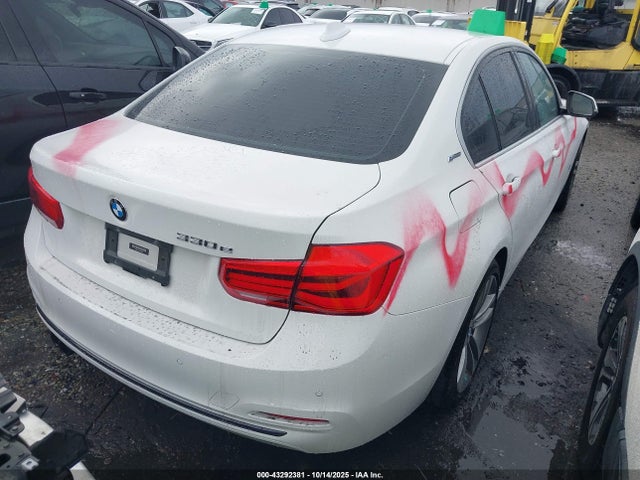 WBA8E1C34HA158537 BMW 2017