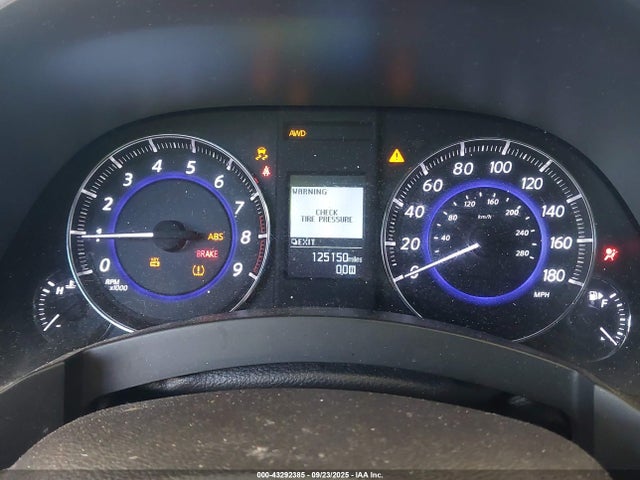 Infiniti 2015 2015 JN8CS1MW2FM483542 Image 7