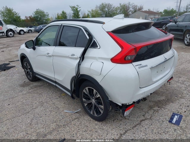 2019 MITSUBISHI ECLIPSE CROSS JA4AT5AA0KZ000735 Photo 2