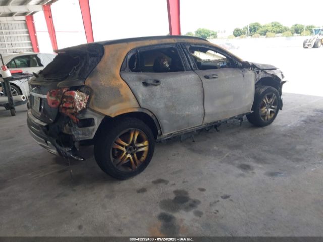 2015 MERCEDES-BENZ GLA 250 WDCTG4EB8FJ181677 Photo 3