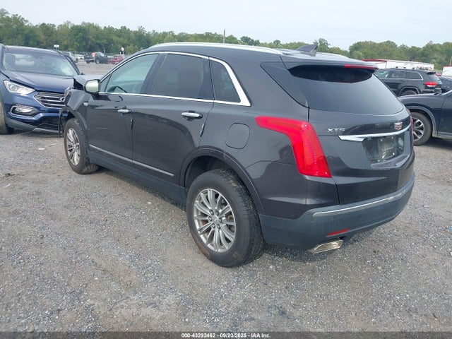 2017 CADILLAC XT5 1GYKNBRS9HZ225402 Photo 2