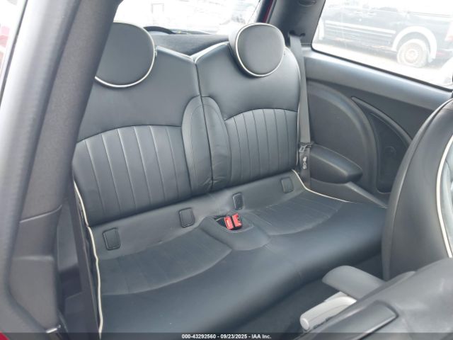 2008 MINI COOPER S WMWMF73528TT89621 Photo 7