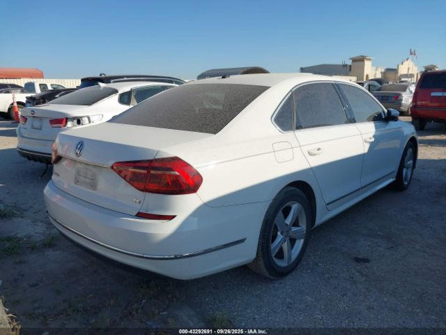 2017 VOLKSWAGEN PASSAT 1VWAT7A37HC084127 Photo 3