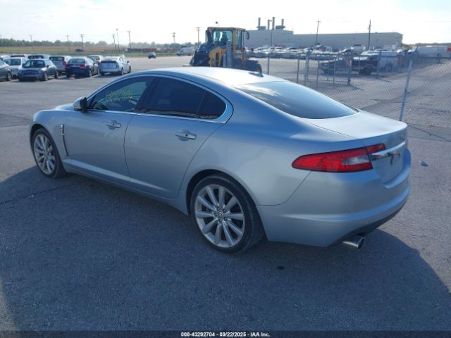 2010 JAGUAR XF SAJWA0GB7ALR54597 Photo 2