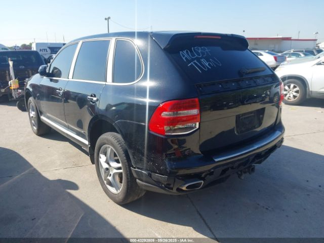 2010 PORSCHE CAYENNE WP1AA2AP5ALA12037 Photo 2