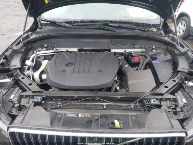 2022 VOLVO XC60 YV4L12RL1N1002583 Photo 9