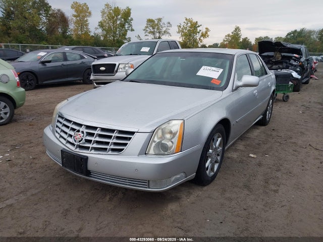 2010 CADILLAC DTS 1G6KD5EY0AU112013 Photo 1