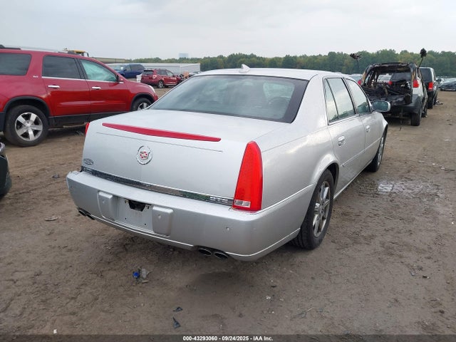 2010 CADILLAC DTS 1G6KD5EY0AU112013 Photo 3
