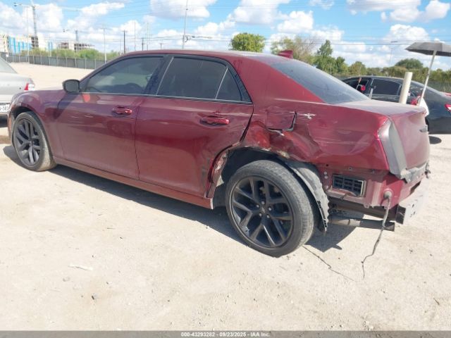 2015 CHRYSLER 300 2C3CCAAG0FH904428 Photo 2