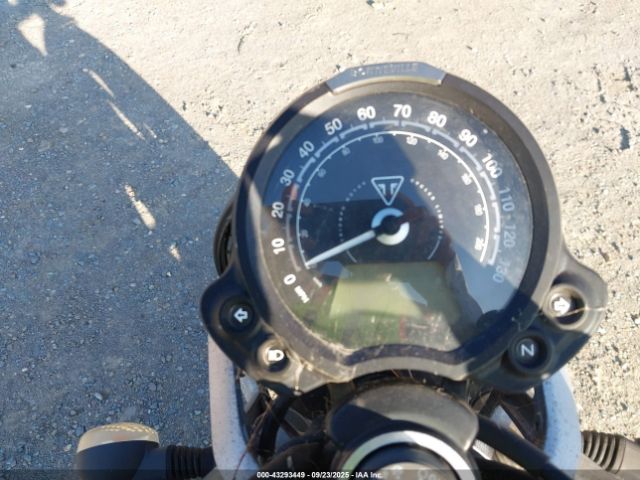 2022 TRIUMPH MOTORCYCLE STREET TWIN SMTD31G70NTAV9349 Photo 6