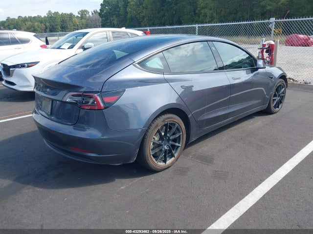 2023 TESLA MODEL 3 5YJ3E1EA6PF470776 Photo 3