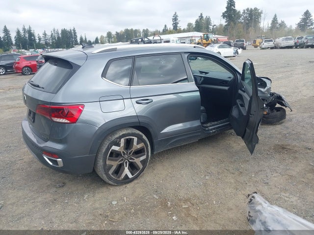 3VV2X7B26NM065677 Volkswagen tsi