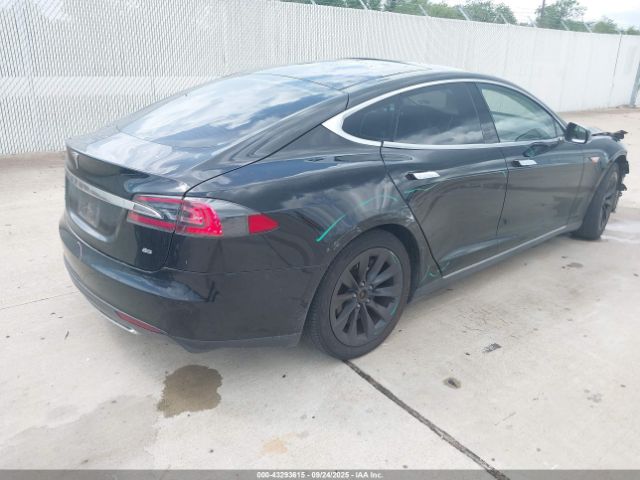 2014 TESLA MODEL S 5YJSA1H11EFP54056 Photo 3