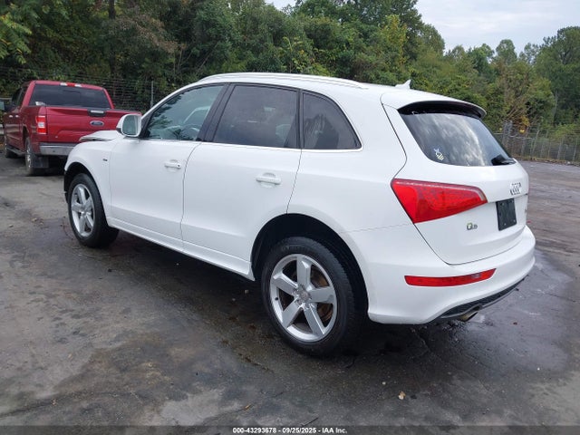 2012 AUDI Q5 WA1DKAFP8CA018325 Photo 2