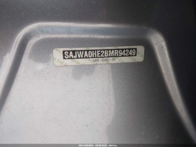 2011 JAGUAR XF SAJWA0HE2BMR94249 Photo 8