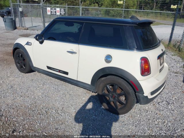 2008 MINI COOPER S WMWMF73558TV35459 Photo 2