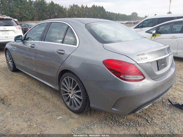 2015 Mercedes-benz C 300 Sport 4matic მანქანა იყიდება აუქციონზე, vin: 55SWF4KB1FU022063, აუქციონის ნომერი: 43293718