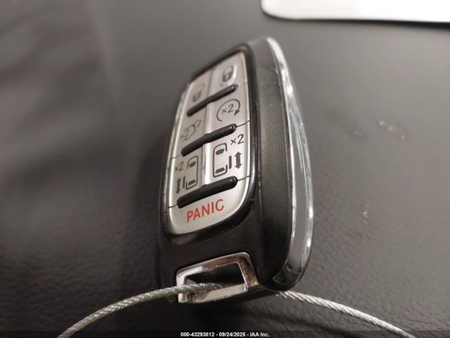 2022 CHRYSLER PACIFICA 2C4RC1BG5NR140587 Photo 10