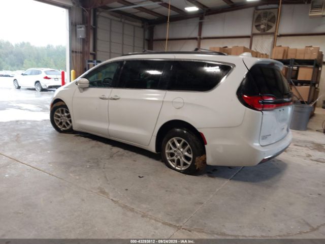 2022 CHRYSLER PACIFICA 2C4RC1BG5NR140587 Photo 2