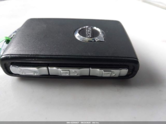 2020 VOLVO XC60 YV4102RK7L1522317 Photo 10