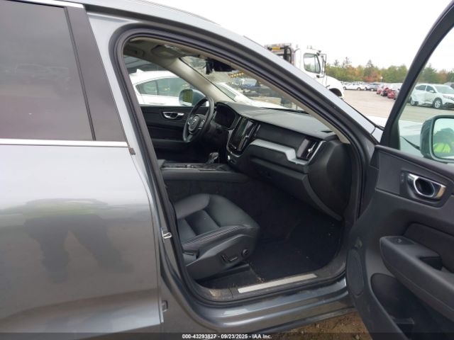 2020 VOLVO XC60 YV4102RK7L1522317 Photo 4