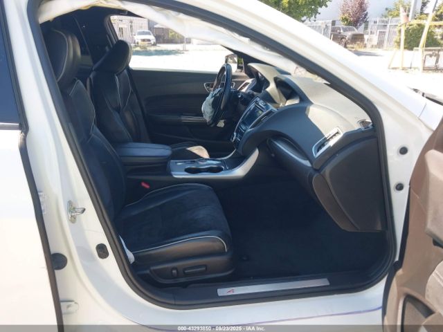 2018 ACURA TLX 19UUB2F64JA001930 Photo 4