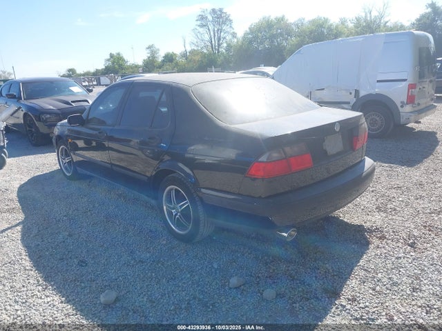 2000 SAAB 9-5 YS3EF48Z4Y3060249 Photo 2