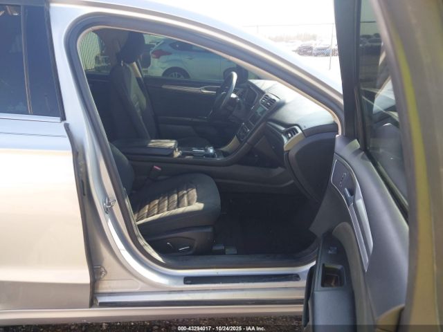 2017 FORD FUSION 3FA6P0H74HR109828 Photo 4