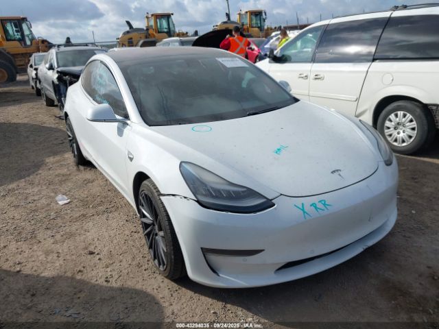 2018 TESLA MODEL 3 5YJ3E1EB3JF121946 Photo 0