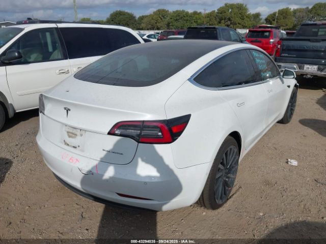 2018 TESLA MODEL 3 5YJ3E1EB3JF121946 Photo 3