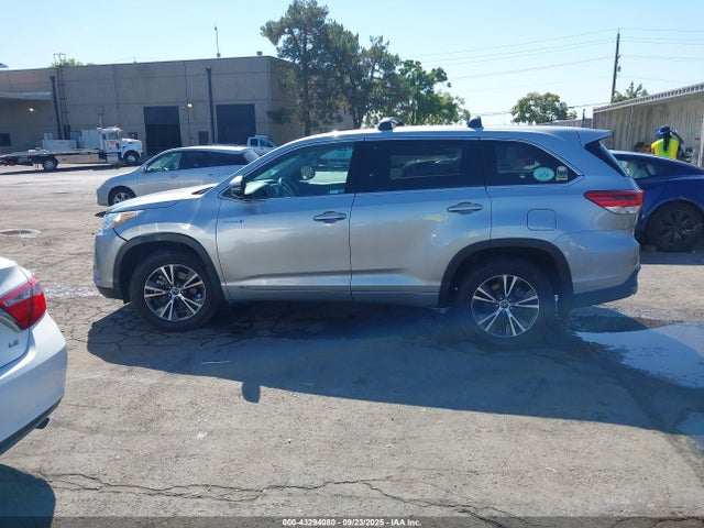 Toyota 2gr-fxs, 4jm+2fm 2017 5TDBGRFH3HS032424 Image 14