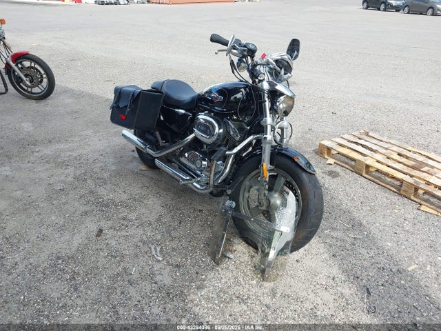 1HD1CT312GC405947 auction archive image