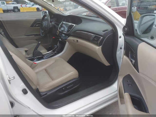 1HGCR3F89HA032552 Honda j35y1