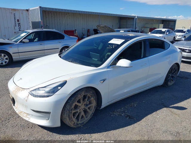 2019 TESLA MODEL 3 5YJ3E1EA2KF425102 Photo 1