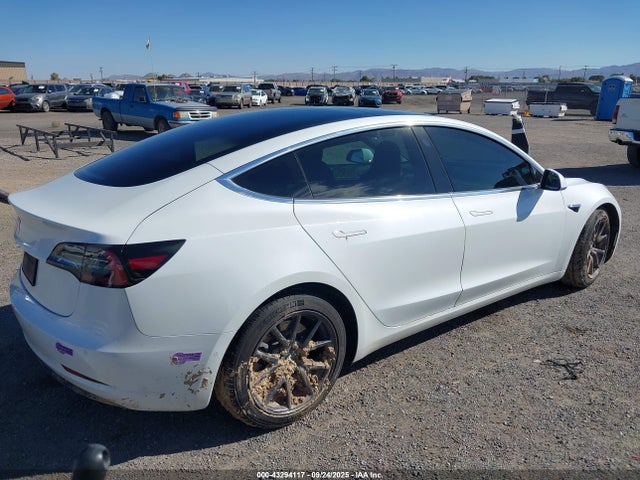 2019 TESLA MODEL 3 5YJ3E1EA2KF425102 Photo 3