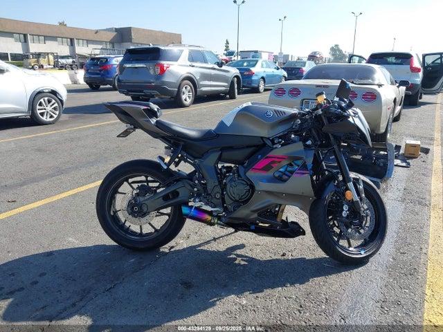 JYARM38Y4RA002893 Yamaha Yzfr7