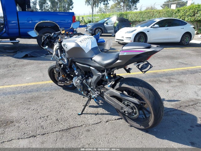 2024 YAMAHA YZFR7 JYARM38Y4RA002893 Photo 2