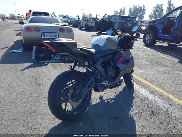 2024 YAMAHA YZFR7 JYARM38Y4RA002893 Photo 3