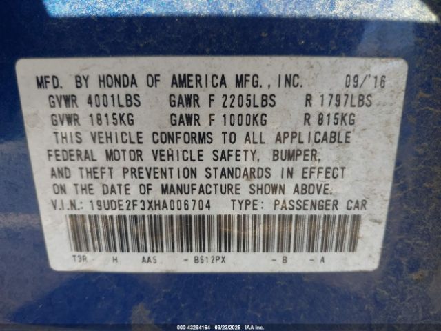 2017 ACURA ILX 19UDE2F3XHA006704 Photo 8