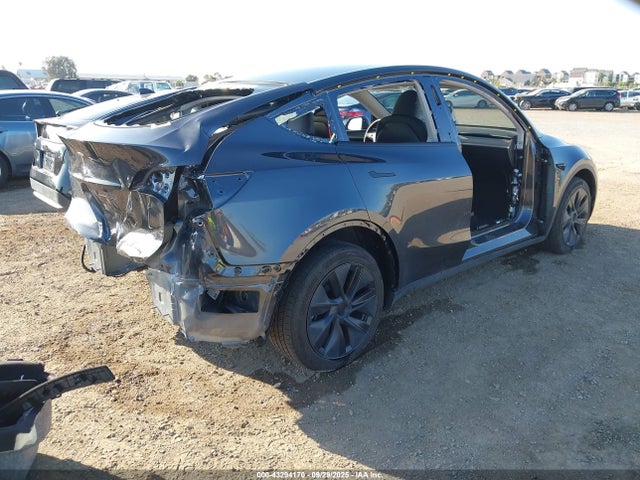 2025 TESLA MODEL Y 7SAYGDED1SF245334 Photo 5